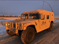 H1 Hummer  M998 military truck 