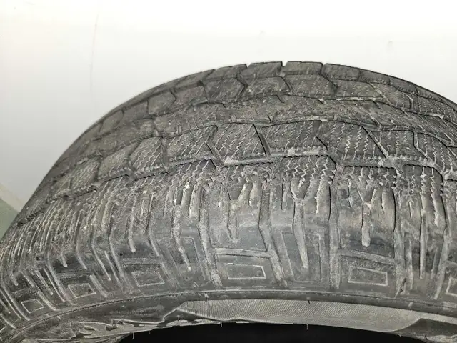 4 X pneus d'hiver 275/65R18 in Tires & Rims in Laurentides - Image 6