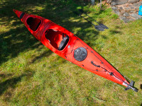 Double / Tandem Touring Kayak + Paddles – Winner Hug