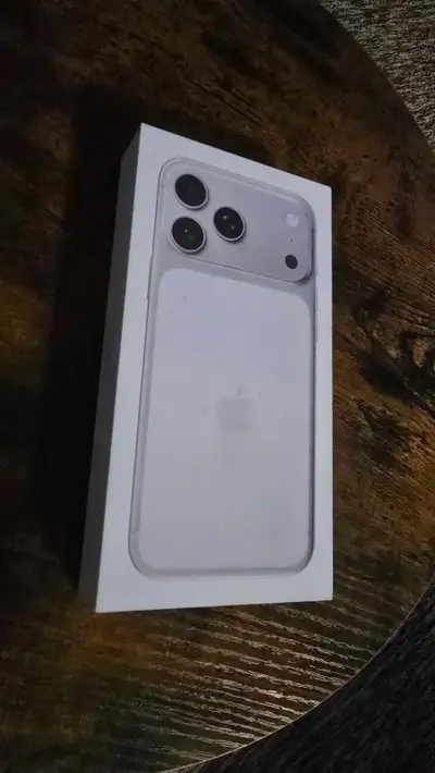 17 Pro Max 256Gb silver, View more