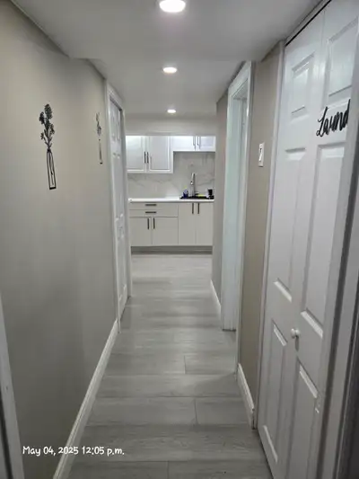 Clean Room for Rent - Perfect for Retired or Semi-Retired Tenant