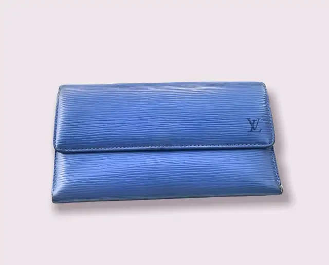 Louis Vuitton Wallet Authentic in Women's - Bags & Wallets in London - Image 2
