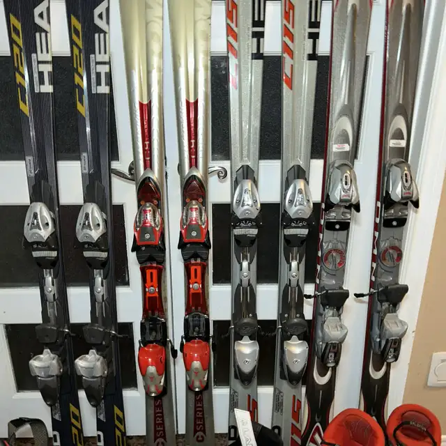 Ski with boots  in Ski in Markham / York Region - Image 4