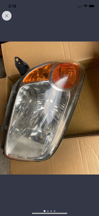 Toyota RAV4 Headlights 