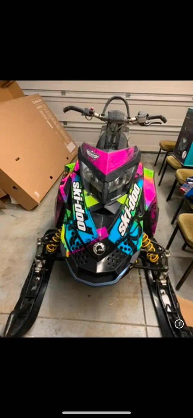 2010 Skidoo Summit 800r 146 in Snowmobiles in Fort McMurray - Image 7