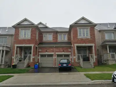 Room Rental Oakville Trafalgar&Dundas Available July 16th