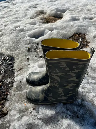 Rubber boots  size 1 //  Size 2 // size 4, View more