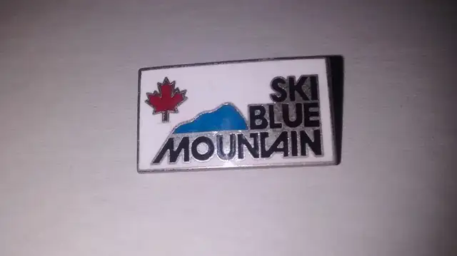Ski Blue Mountain Vintage Lapel Pin628632679916821227