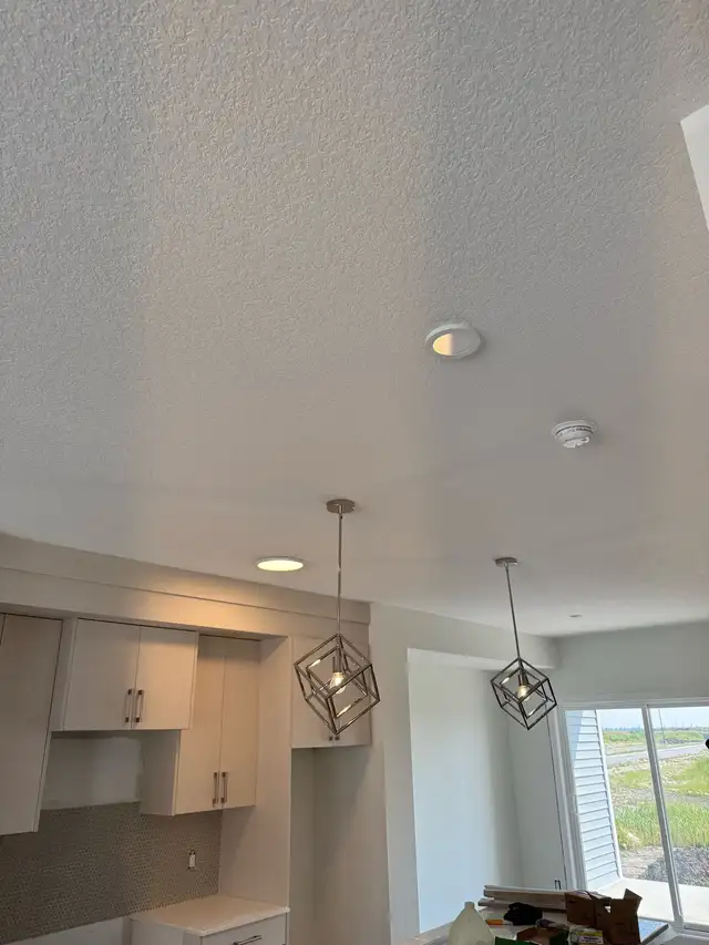 electrician408442177879418881