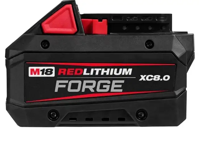 Milwaukee M18 Extended Capacity (XC) 8.0 Ah  FORGE Battery in Power Tools in Ottawa - Image 3