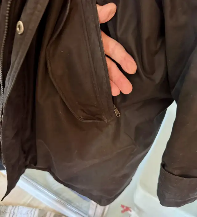 LANDS END Men’s Down Parka - XL - Black in Men's in Calgary - Image 11