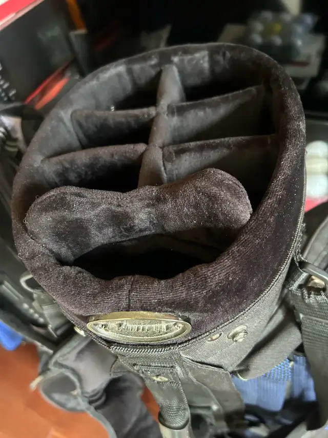 Fairway Links Ultra Lite Golf Stand Bag in Golf in Mississauga / Peel Region - Image 10