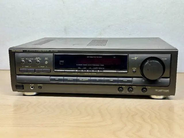 Technics SA-EX500 Stereo Receiver in Stereo Systems & Home Theatre in City of Toronto - Image 2