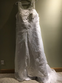 Wedding dress size 24
