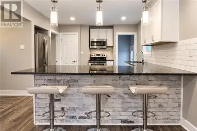Clean and nice, no smoking, no alcohol, close to all commodities. Bus station, Stores, restaurant. $...