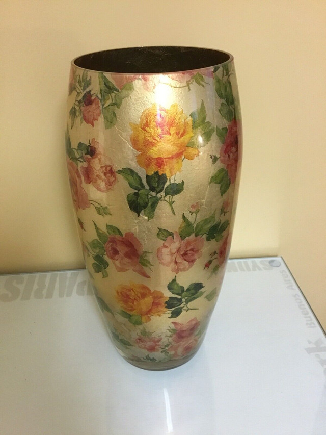 Vintage - pot fleurs verre - glass flower vase dans Art et objets de collection  à Longueuil/Rive Sud
