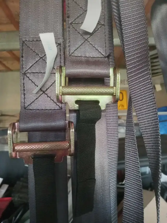 For working at high hights. 5 point top of the line in Other in Barrie - Image 4