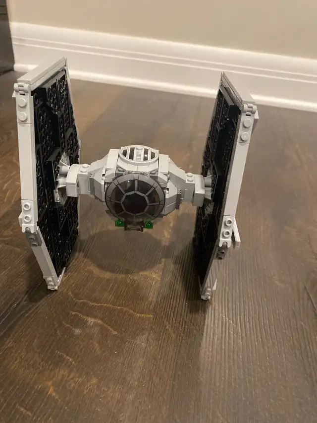 Lego Star Wars Imperial TIE Fighter in Toys & Games in Ottawa - Image 3