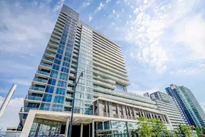 Bayview Village High Floor 1 Bedroom + Den Condo! Pkg Incl!