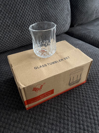 Glass tumbler set (6) brand new unused