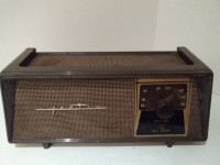 Vintage Sparton 50253 Tube Radio, 1952