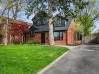 4 Bathrooms 4 Bedrooms Bathurst And Lawrence