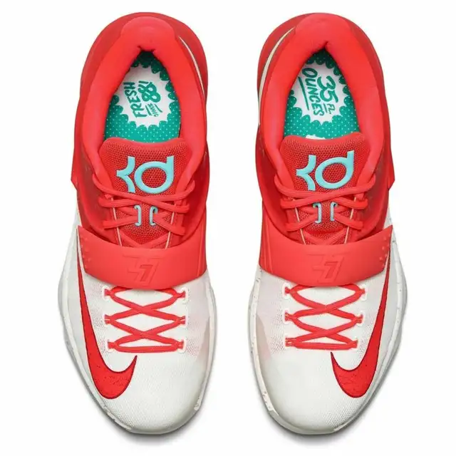 2014 Nike KD 7 "Egg Nog" Christmas Edition, Size 6Y – Vintage