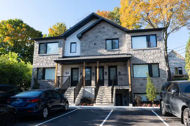 4 1/2 AVEC ÉLECTRO & 2 STATIONNEMENTS