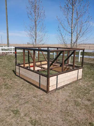 New bale feeders, made with 2 7/8 drill stem Call or text 587 257 3778 for fast response