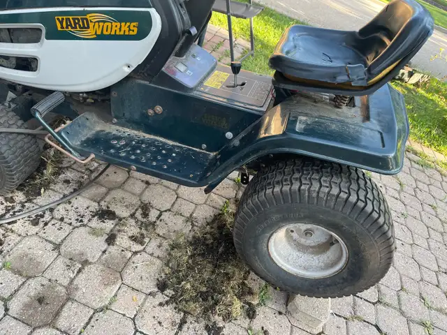 Snowblower RidingMower Service/ Tuneup in Lawnmowers & Leaf Blowers in Mississauga / Peel Region - Image 9