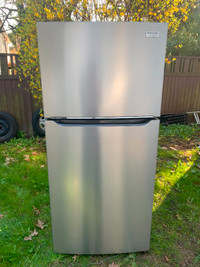 Frigidaire Stainless Fridge : could deliver