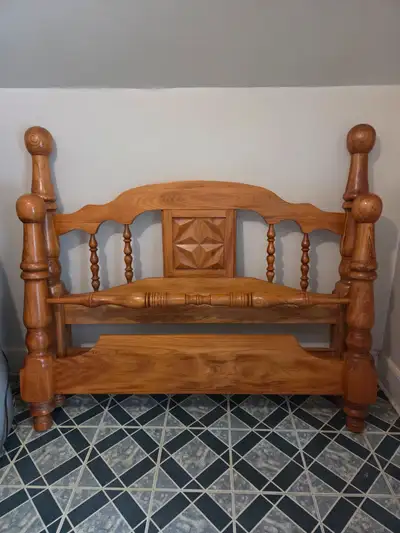 Set de chambre en chene massif, View more