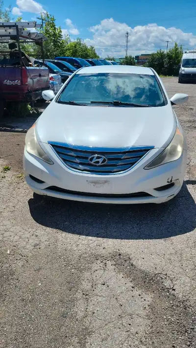 TOP DOLLAR FOR SCRAP CARS & USED CARS CALL 416-688-9875, View more
