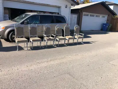 I have an old style Dining room chairs that is in great shape and is solid oak wood. That has been w...