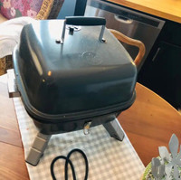 Pampered Chef Outdoor Portable Grill