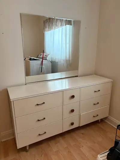 Commode avec miroir, View more