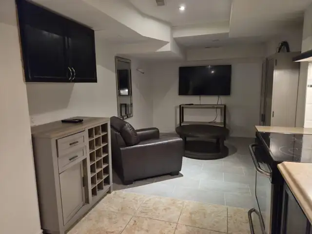 Basement apartment for rent in Room Rentals & Roommates in Oshawa / Durham Region - Image 10