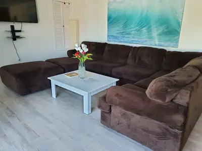 - CALL JAY OR DEE: 250-328-3233 or 778-476-7473 -- ALL UTILITIES INCLUDED: Water, Heat, Electricity,...