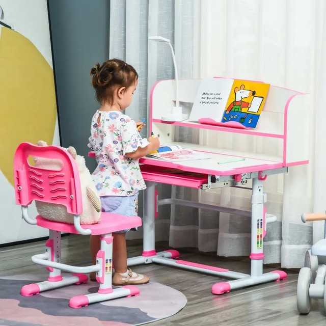 Kids Desk and Chair Set Height Adjustable Student Writing Desk  in Other in Markham / York Region