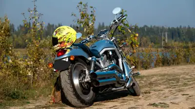 For sale is a 2003 Harley Davidson V-Rod, a true icon of American muscle and style, showcasing its p...