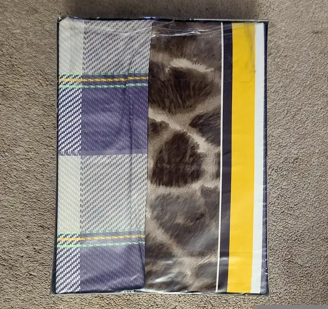 BRAND NEW SEALED 100% Sateen Cotton Bed Sheets, Pillow Cover Set in Bedding in City of Toronto - Image 3
