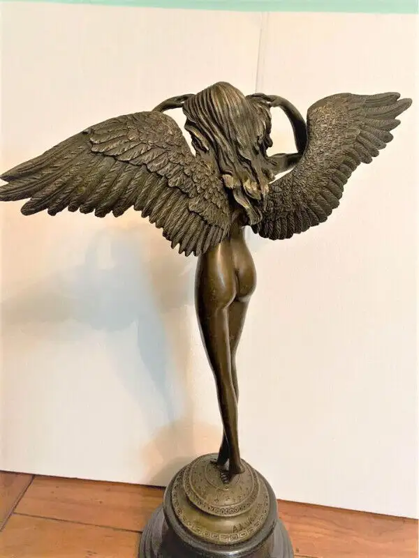 Magnificent bronze sculpture signed by Adolph A. Weinman AAA63436969945859124