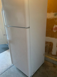 Refrigerator fridge with top freezer family size, Ajax