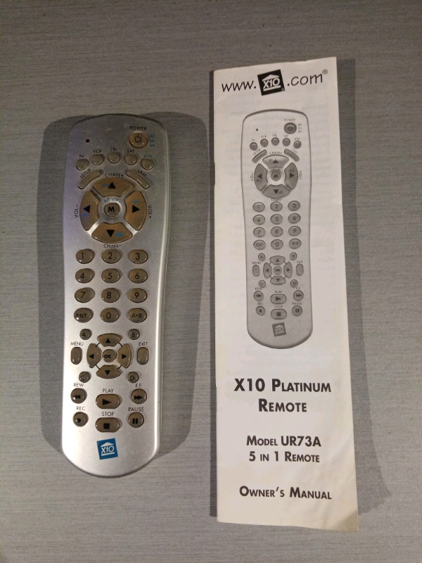 Manette x10 programmable dans Accessoires pour télé et vidéo  à Lanaudière