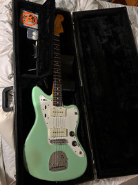 (PENDING) Fender 60’s Lacquer Jazzmaster w/ HSC