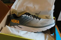 3 x NEW in box HOKA running shoes 12.5 US hommes souliers run