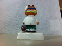 Garfield - Vintage Doctor with Golf Club in Green Bag
