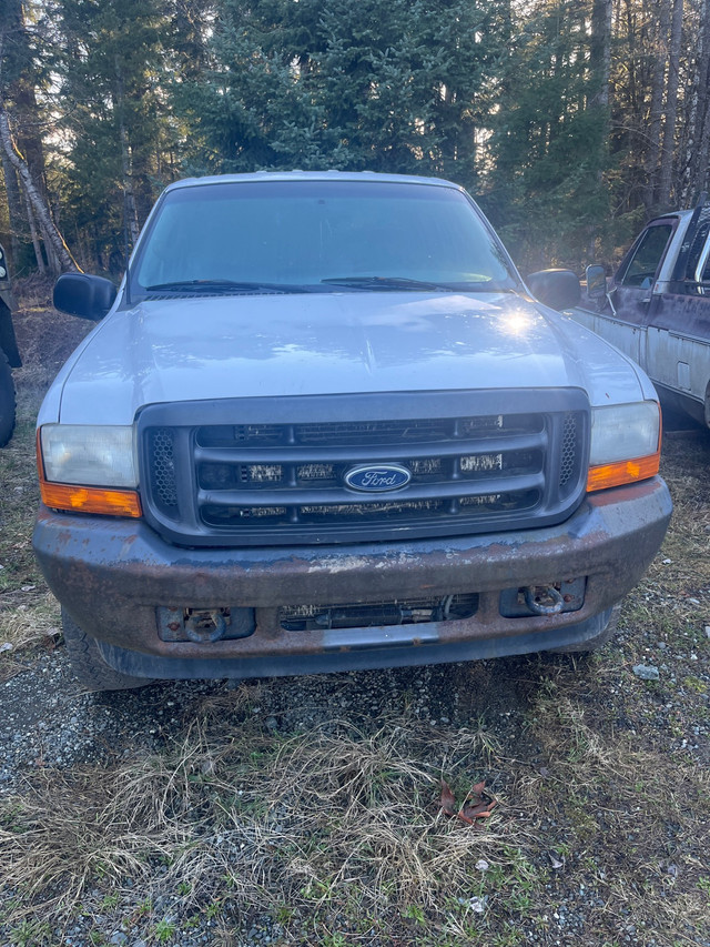 2002 f350 4x4 5.4 gas  in Cars & Trucks in Comox / Courtenay / Cumberland - Image 2