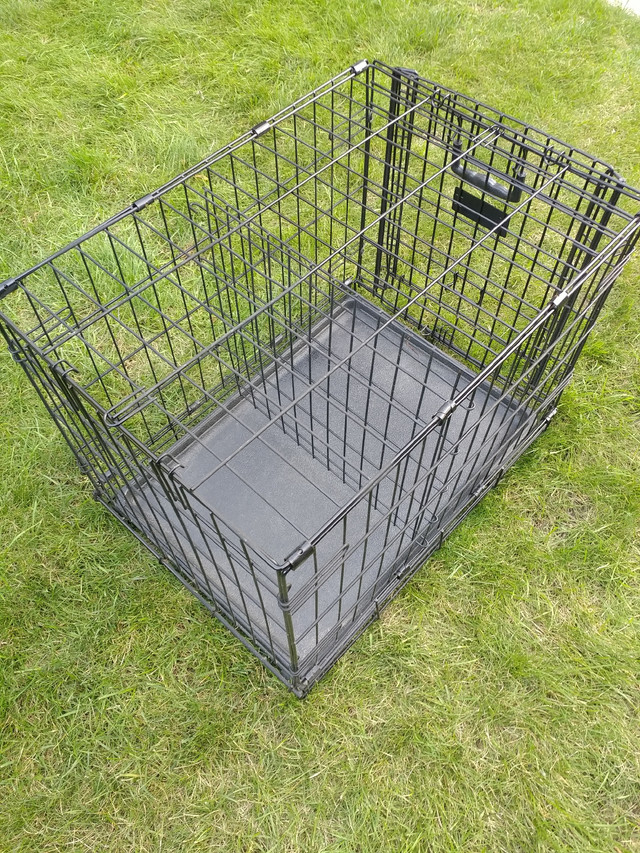 Dog cage small in Accessories in London - Image 2