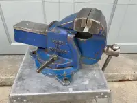 4 1/2” Record No 4 Vise • Made In England
